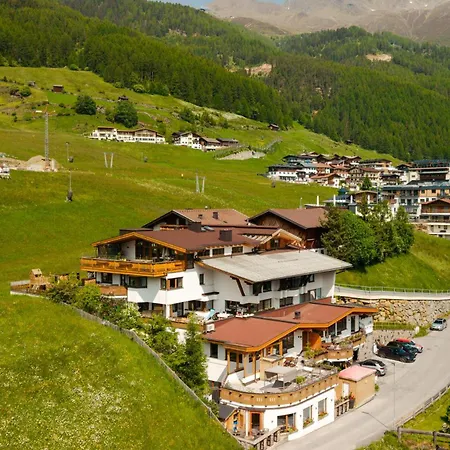 Leni Mountain Зёльден