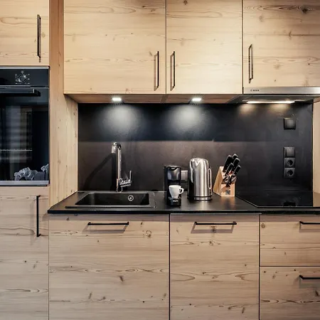 Leni Mountain Apartman Sölden
