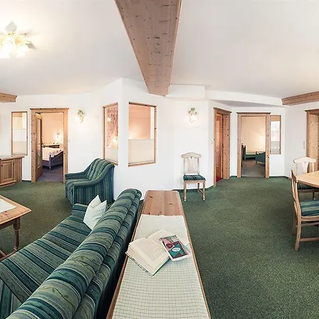Leni Mountain Apartman Sölden