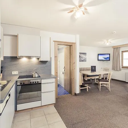 Leni Mountain Appartements *
