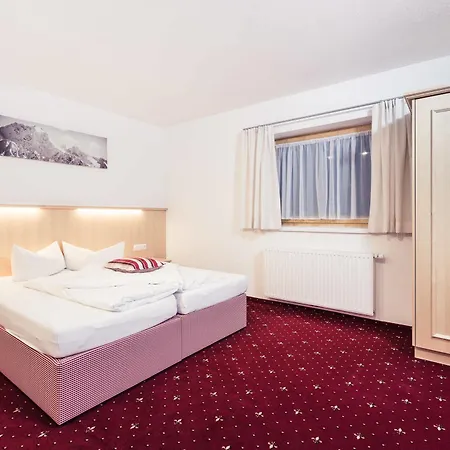 Leni Mountain Appartements * Solden