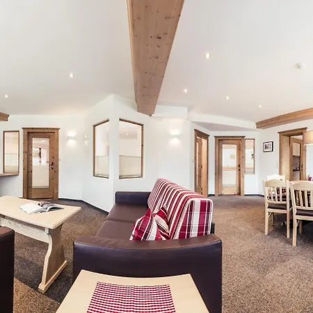 Leni Mountain Appartements * Solden