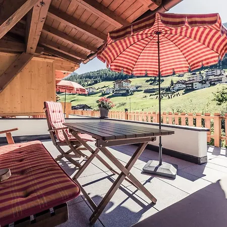 Leni Mountain Appartements * Solden