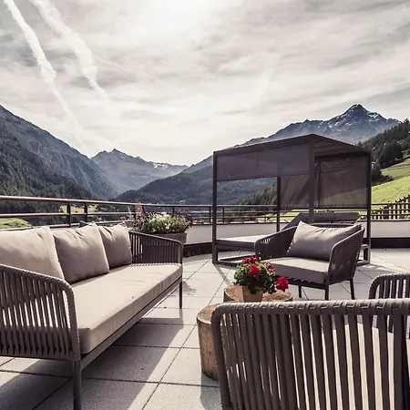 Leni Mountain Appartements *
